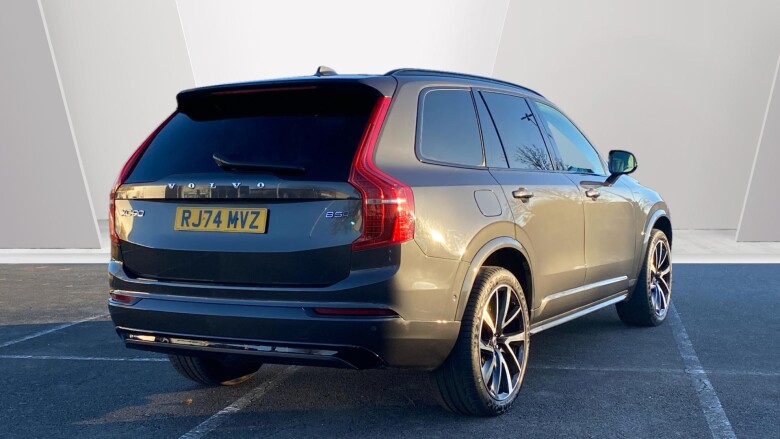 Volvo XC90 2.0 B5P Plus Edition Dark 5dr AWD Geartronic Petrol Estate